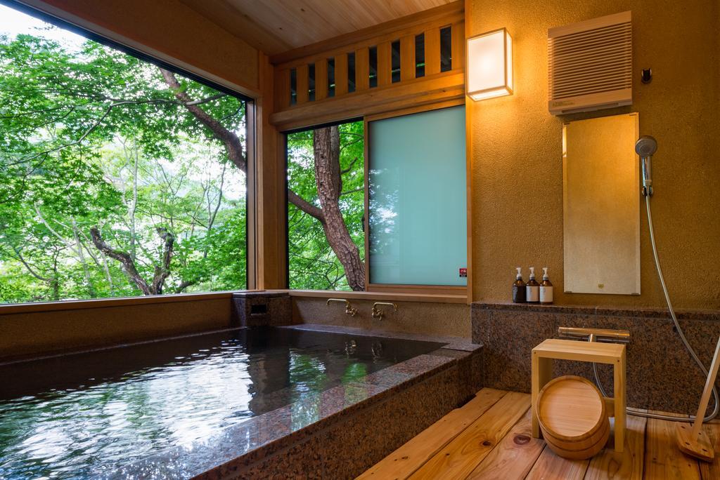 旅館 積善館　佳松亭・山荘 4*