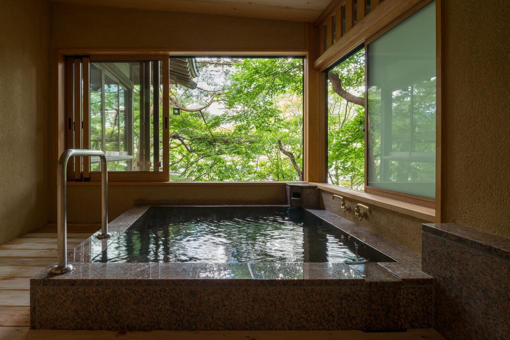 旅館 積善館　佳松亭・山荘 中之条町