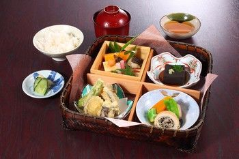 積善館　佳松亭・山荘 旅館 中之条町